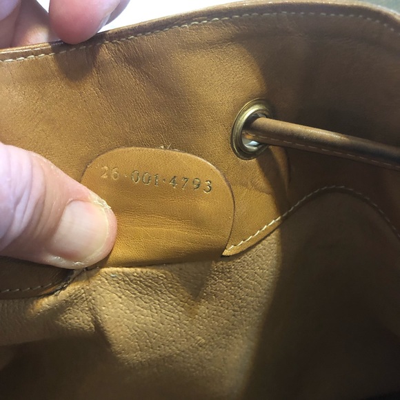Gucci brown monogram leather bucket bag.Authentic - Picture 8 of 8